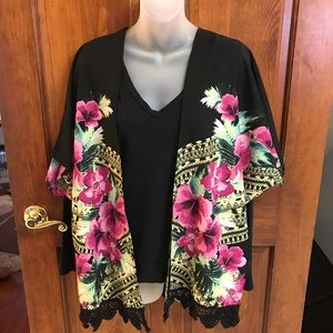 🎉🎉 3 for $20🎉🎉 Ripcurl  womens Kimono size s/m. Lightweight
